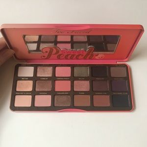 Too Faced Sweet Peach 🍑Eyeshadow Palette